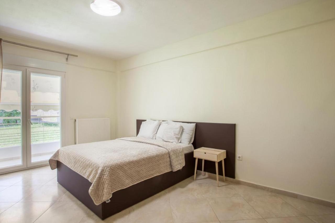 Sea La Vie Apartment Hanioti Eksteriør billede